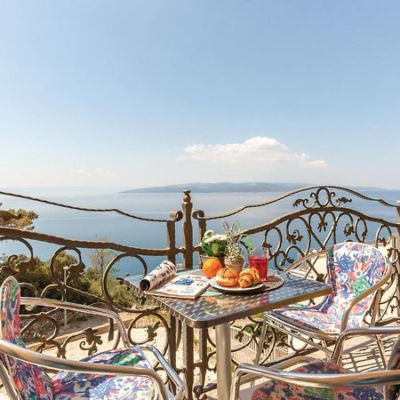 Nice Apartment In Krvavica With House Sea View Exterior photo