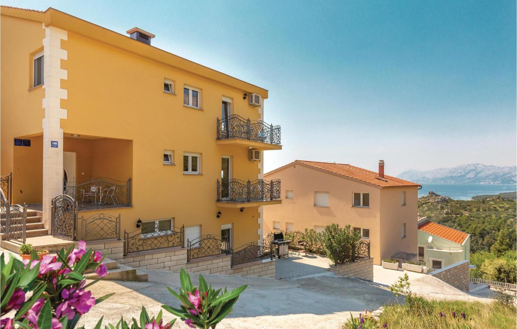 Nice Apartment In Krvavica With House Sea View Exterior photo