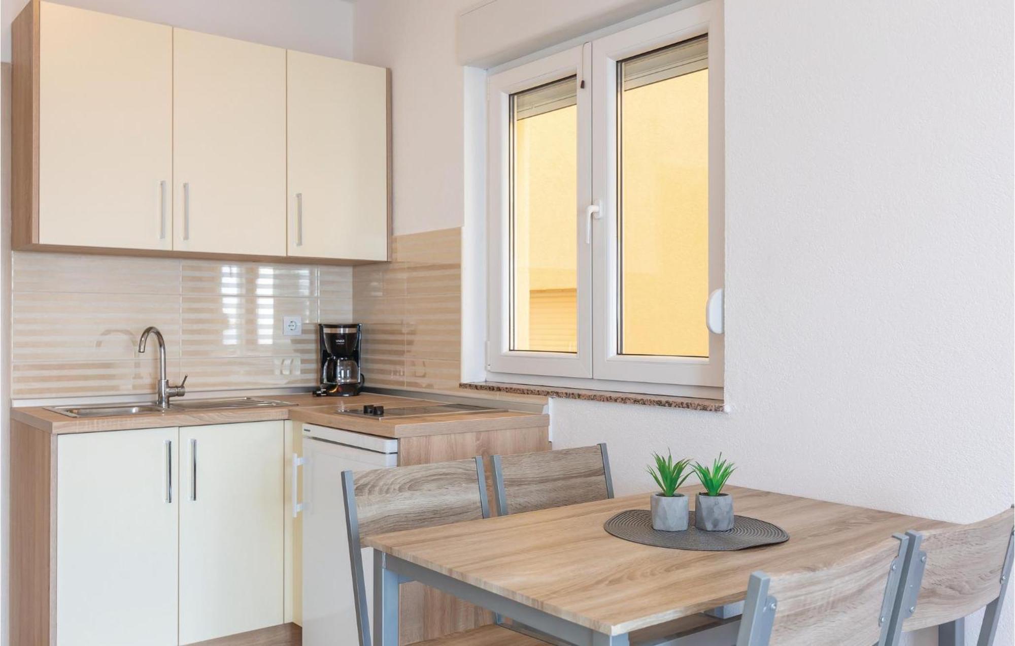 Nice Apartment In Krvavica With House Sea View Exterior photo